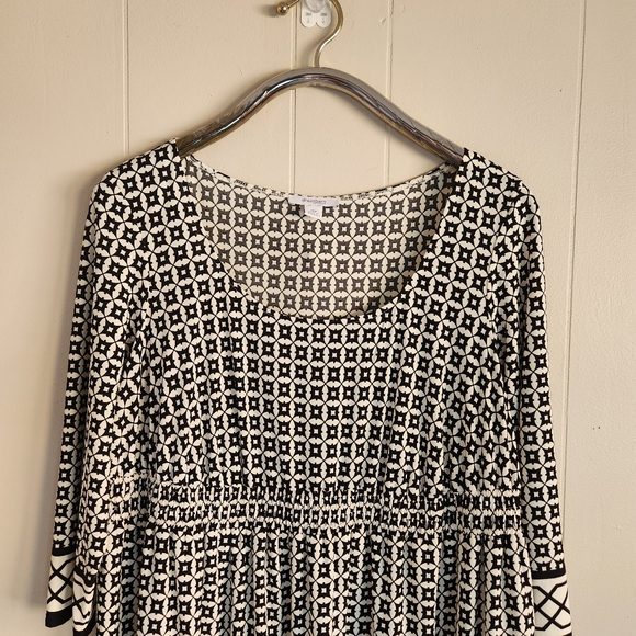 Dressbarn Woman dress slinky stretchy knit scoop neck geometric black ivory 14W - Picture 2 of 11